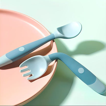 Ustensile-pour-bebe-silicone-flexible-indispensable