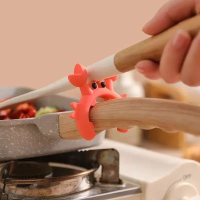 Repose-cuillere-petit-crabe-pratique