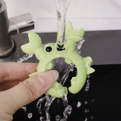 Repose-cuillere-petit-crabe-hygienique