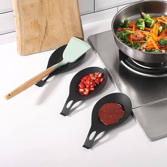 repose-cuillère-cuisine-propre